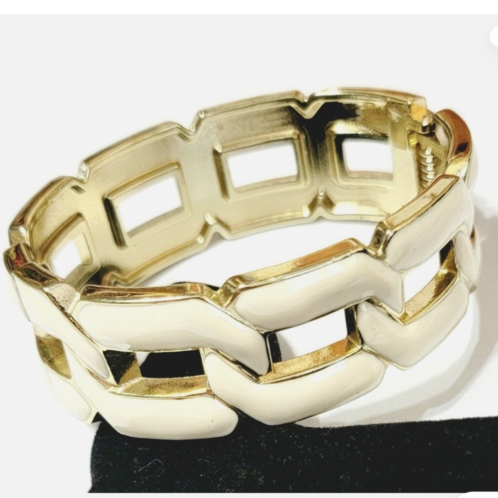 Gold Tone Off White Enamel Intertwined Links Hinged Bracelet. MA